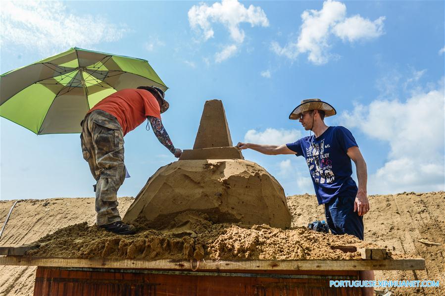 （社会）（1）“沙绘G20”舟山国际沙雕展正式开雕