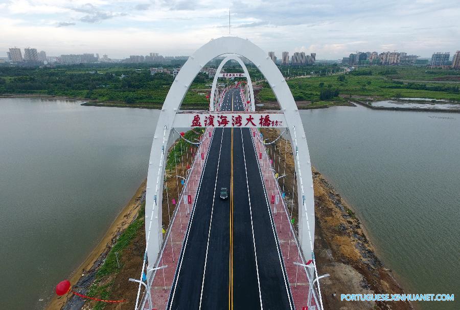CHINA-HAINAN-BAY BRIDGE (CN)