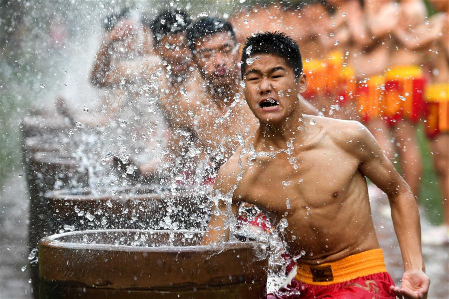 （体育）（5）第十一届中国郑州国际少林武术节开幕