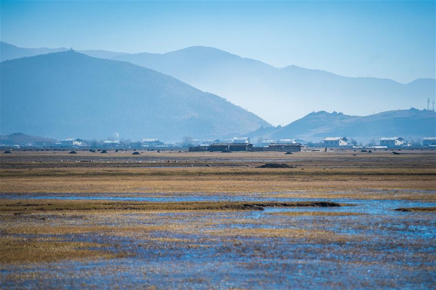 CHINA-SHANGRI-LA-NAPA LAKE-SCENERY (CN)