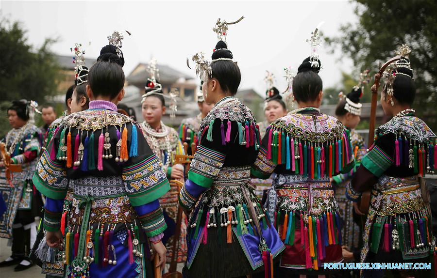 (3)CHINA-GUIZHOU-SOCIEDAD-EVENTO