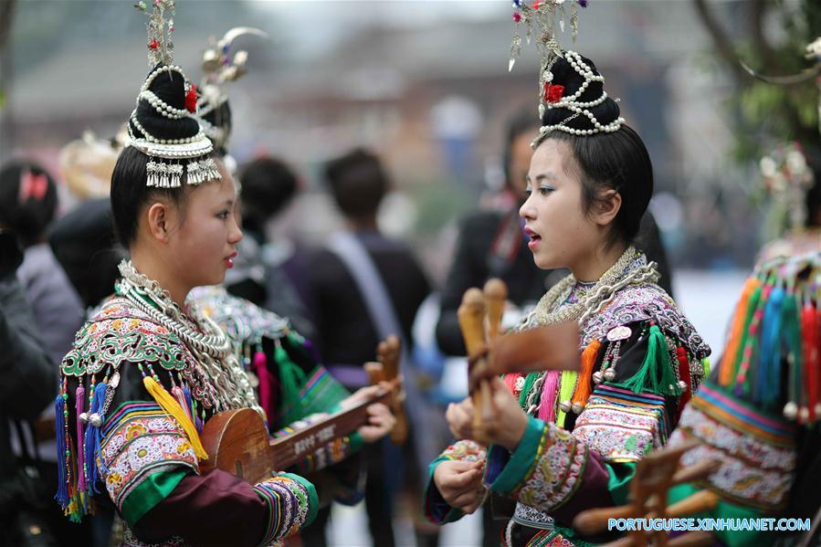 (8)CHINA-GUIZHOU-SOCIEDAD-EVENTO