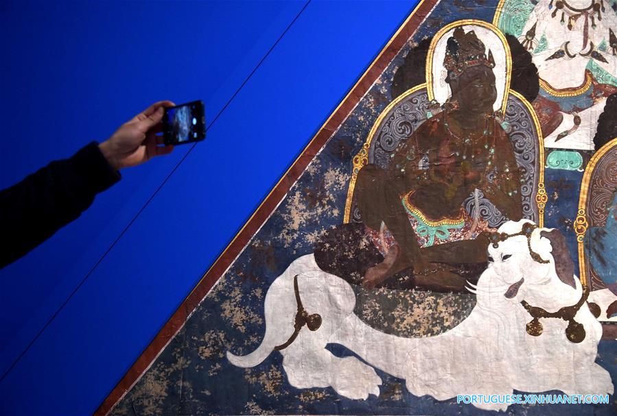 (文化)(6)成都举行敦煌艺术展