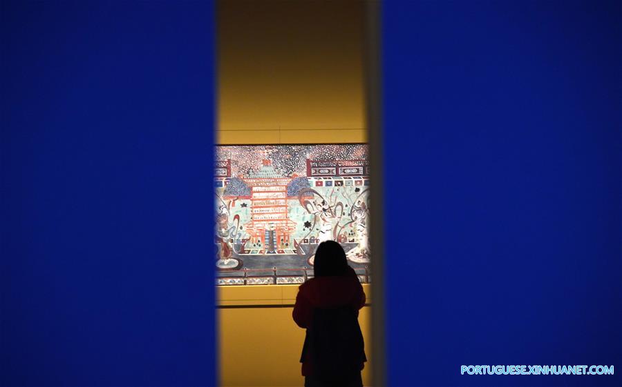 (文化)(5)成都举行敦煌艺术展