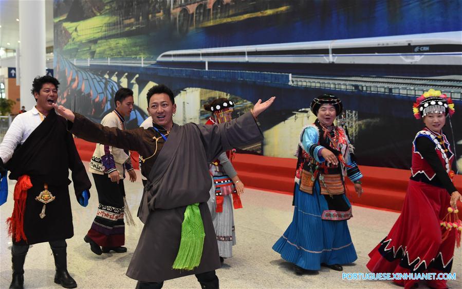 (17)CHINA-YUNNAN-INDUSTRIA-TRANSPORTE  