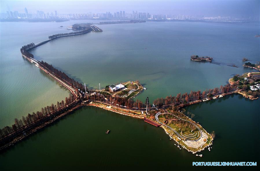 CHINA-HUBEI-WUHAN-DONGHU LAKE-GREENWAY (CN)