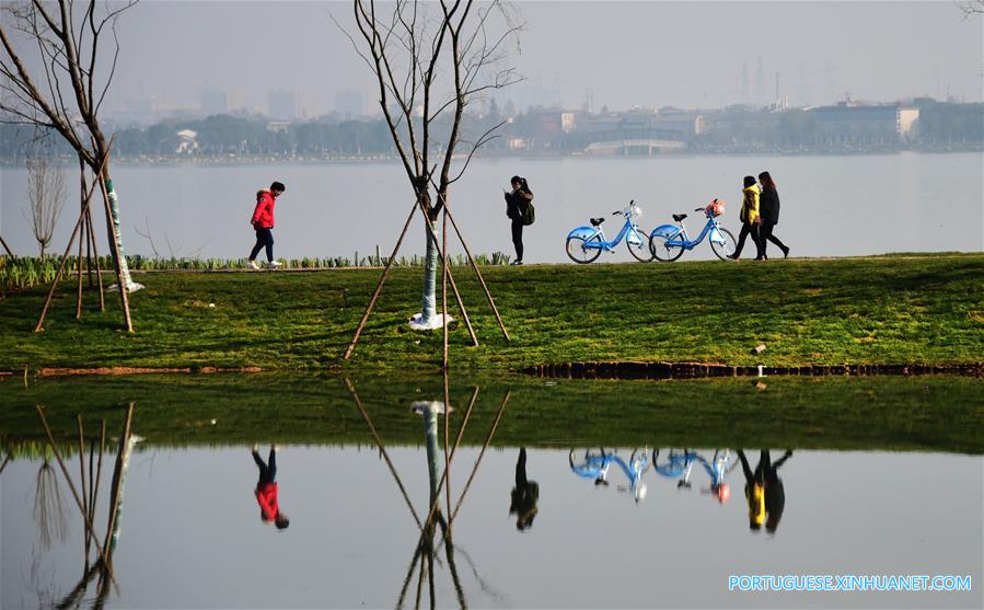 CHINA-HUBEI-WUHAN-DONGHU LAKE-GREENWAY (CN)