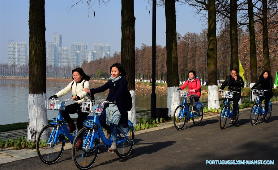 CHINA-HUBEI-WUHAN-DONGHU LAKE-GREENWAY (CN)