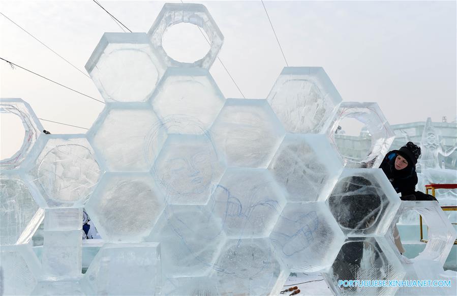 CHINA-HARBIN-ICE SCULPTURE-CONTEST (CN)