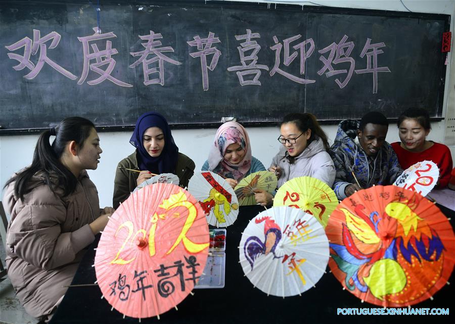CHINA-SHANDONG-LIAOCHENG-UMBRELLA PAINTING-NEW YEAR (CN)