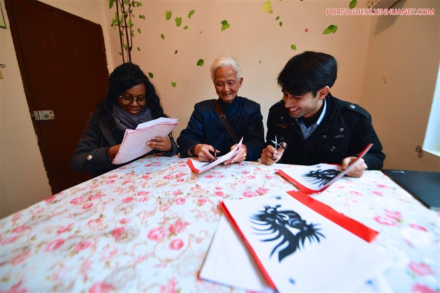 CHINA-JIANGXI-NANCHANG-FOREIGN STUDENTS-SPRING FESTIVAL