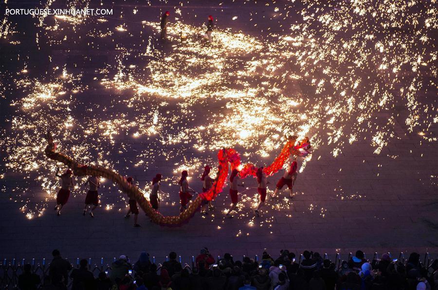 (2)CHINA-SHANDONG-SOCIEDAD-FESTIVAL