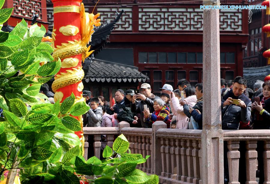 CHINA-SHANGHAI-LANTERN FESTIVAL-YU GARDEN (CN)