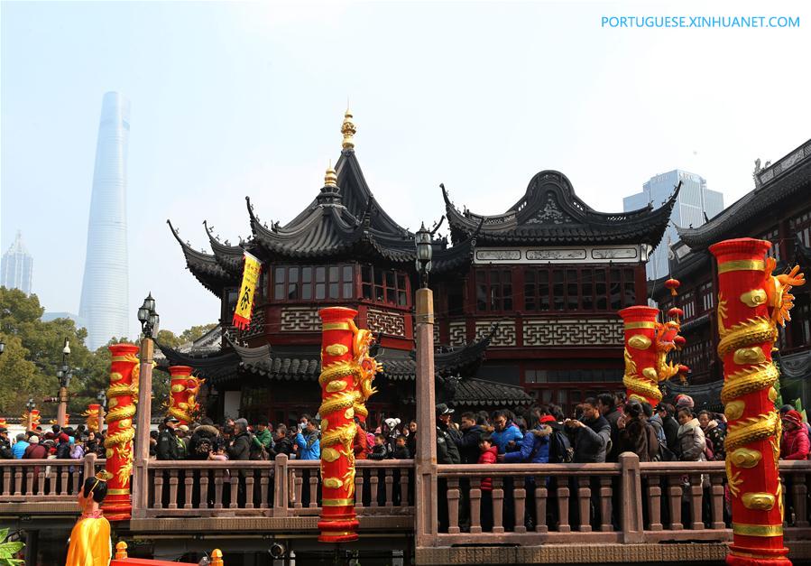 CHINA-SHANGHAI-LANTERN FESTIVAL-YU GARDEN (CN)