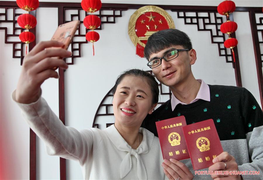 #CHINA-VALENTINE'S DAY-MARRIAGE REGISTRATION (CN)