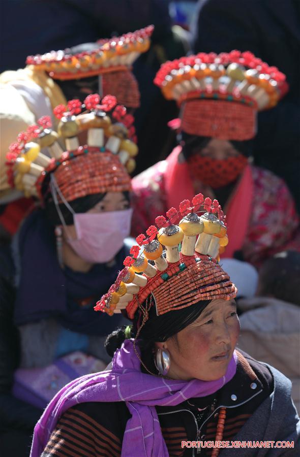 CHINA-SICHUAN-HEADWEAR(CN)