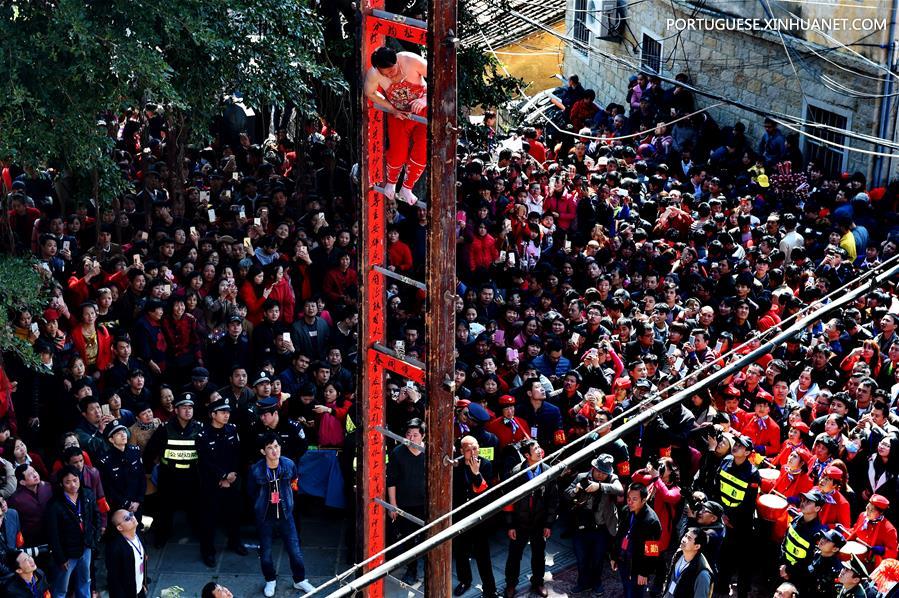 CHINA-PUTIAN-KNIFE LADDER(CN)