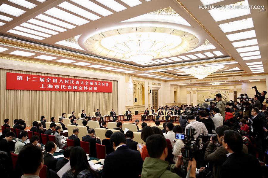 (TWO SESSIONS) CHINA-BEIJING-NPC-SHANGHAI DELEGATION-PLENARY MEETING-OPEN (CN)