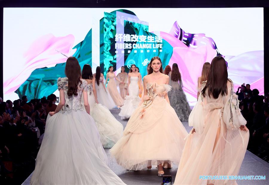 CHINA-SHANGHAI-FIBERS-FASHION SHOW(CN)