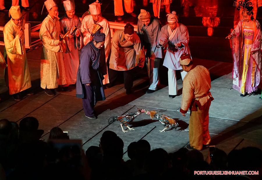 CHINA-KAIFENG-PERFORMANCE (CN)