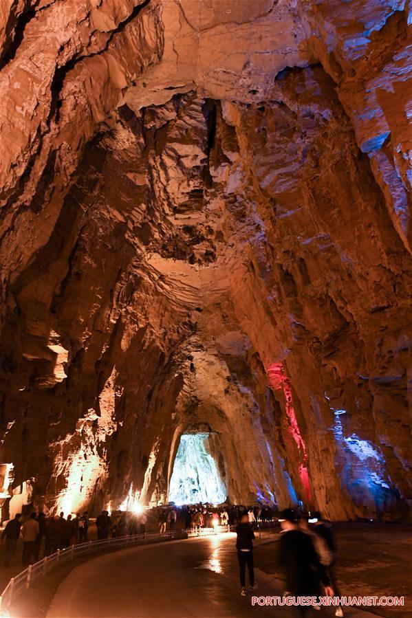 CHINA-HUBEI-CAVE-TOURISM (CN)