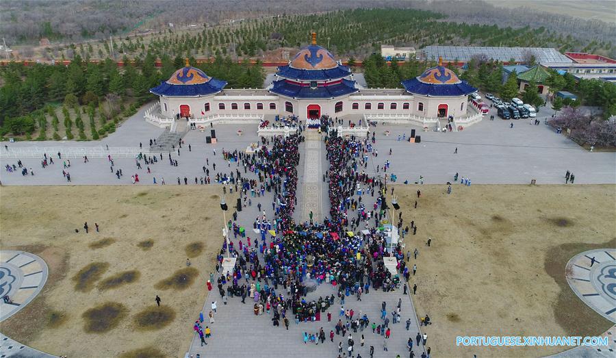 CHINA-INNER MONGOLIA-GENGHIS KHAN-MEMORIAL RITUAL (CN)