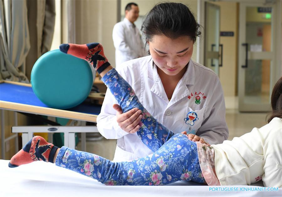 CHINA-XINJIANG-FOREIGN PATIENT-TRADITIONAL CHINESE MEDICINE (CN)