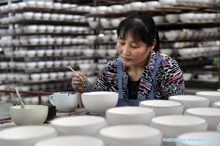 CHINA-SHANDONG-ZIBO-PORCELAIN EXPORTS (CN)