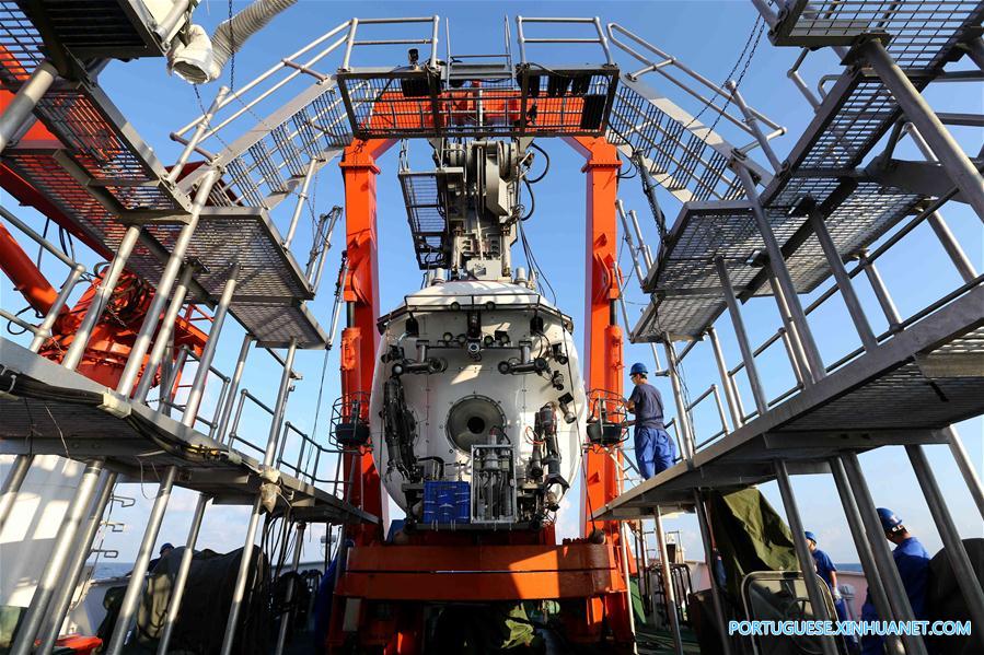 CHINA-SOUTH CHINA SEA-JIAOLONG-DIVE (CN)