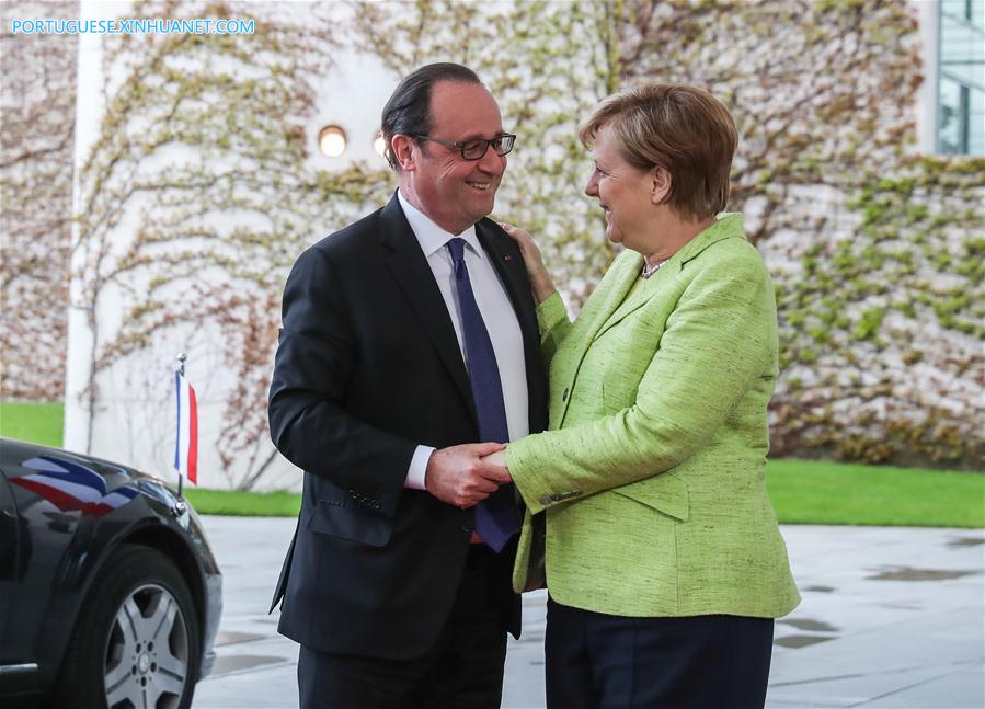 GERMANY-BERLIN-FRANCE-PRESIDENT-VISIT