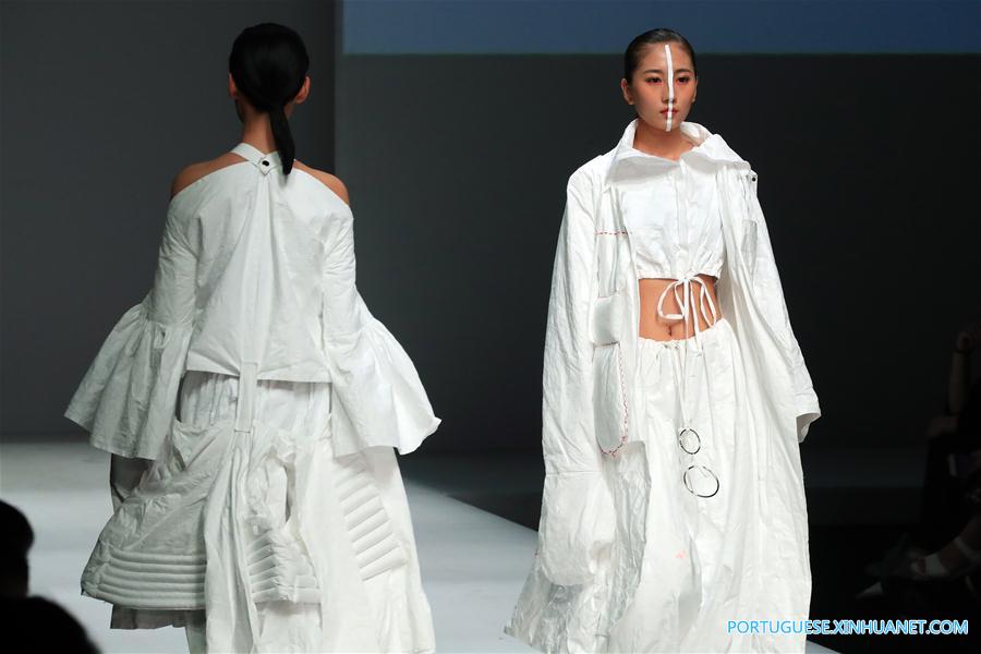 CHINA-BEIJING-GRADUATE FASHION WEEK (CN)