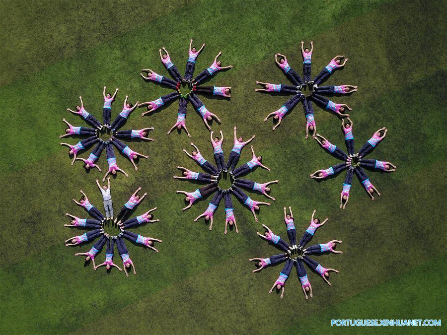 CHINA-GUIZHOU-HIGH SCHOOL-GRADUATION (CN)