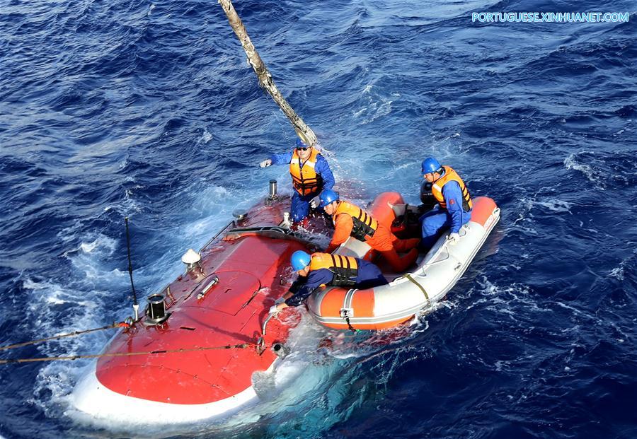 CHINA-SCIENCE-SUBMERSIBLE-JIAOLONG-SECOND DIVE (CN)