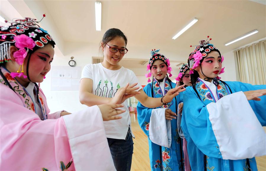 #CHINA-INT'L CHILDREN'S DAY-CELEBRATIONS (CN)
