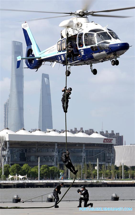 CHINA-SHANGHAI-POLICE DRILL (CN)
