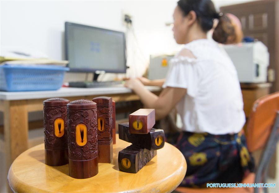 CHINA-ZHEJIANG-FETAL HAIR-WRITING BRUSH(CN)