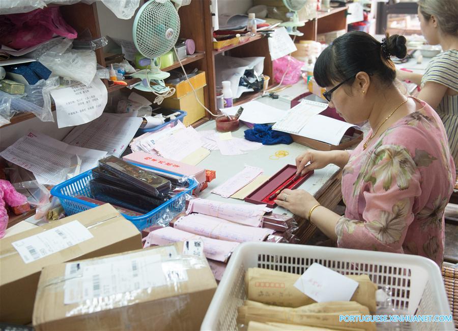 CHINA-ZHEJIANG-FETAL HAIR-WRITING BRUSH(CN)