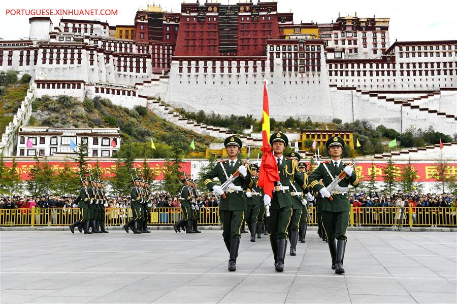 CHINA-NATIONAL DAY-FLAG-RAISING CEREMONY (CN)