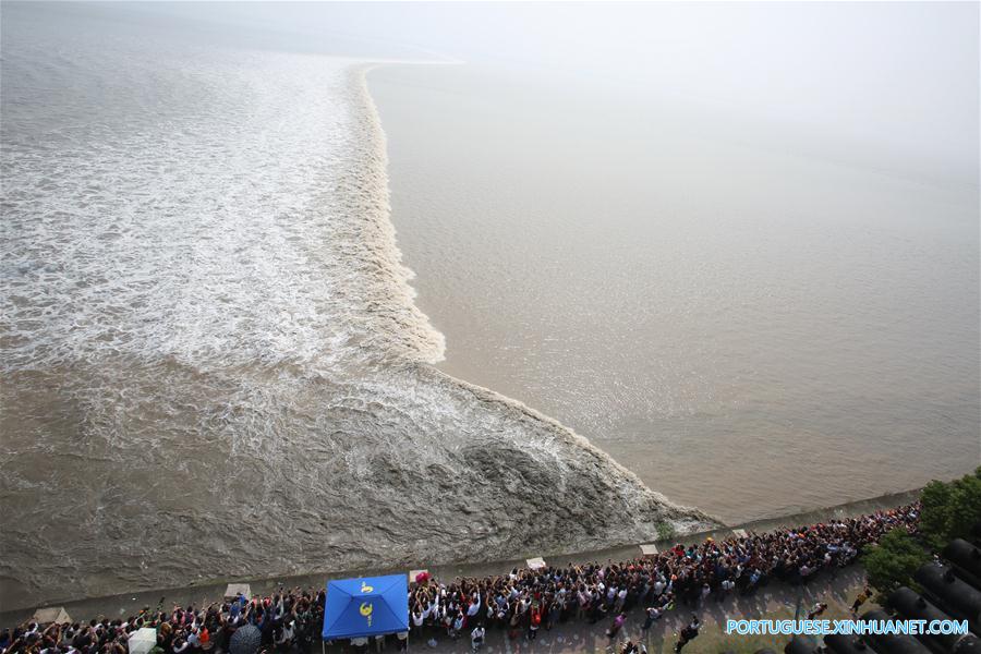 CHINA-ZHEJIANG-QIANTANG RIVER-TIDAL BORE(CN)