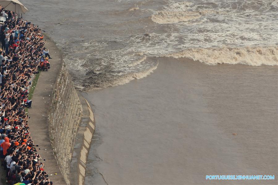 CHINA-ZHEJIANG-QIANTANG RIVER-TIDAL BORE(CN)