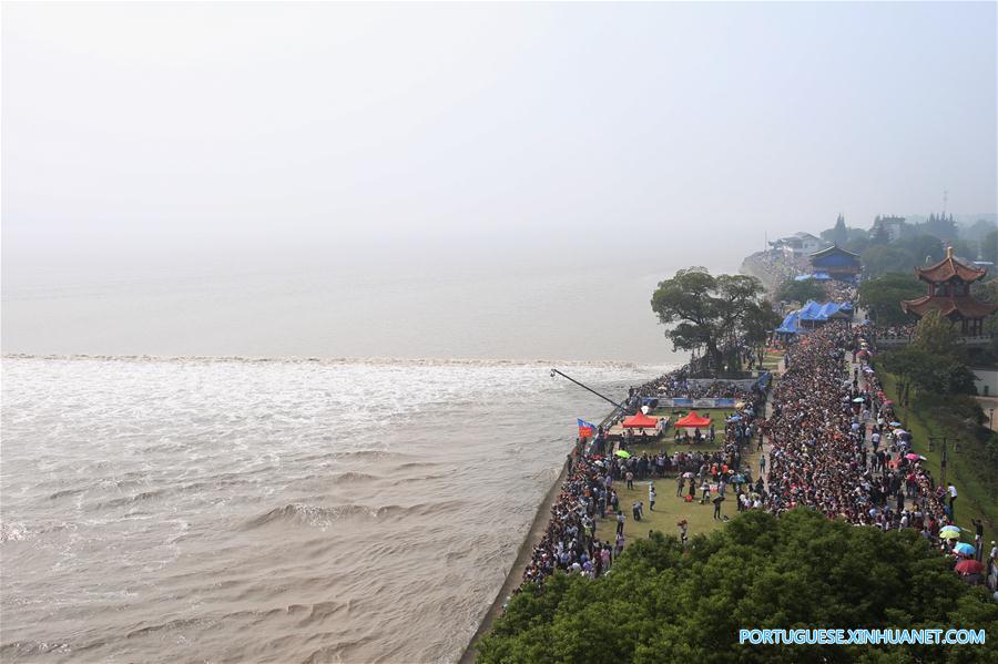 CHINA-ZHEJIANG-QIANTANG RIVER-TIDAL BORE(CN)