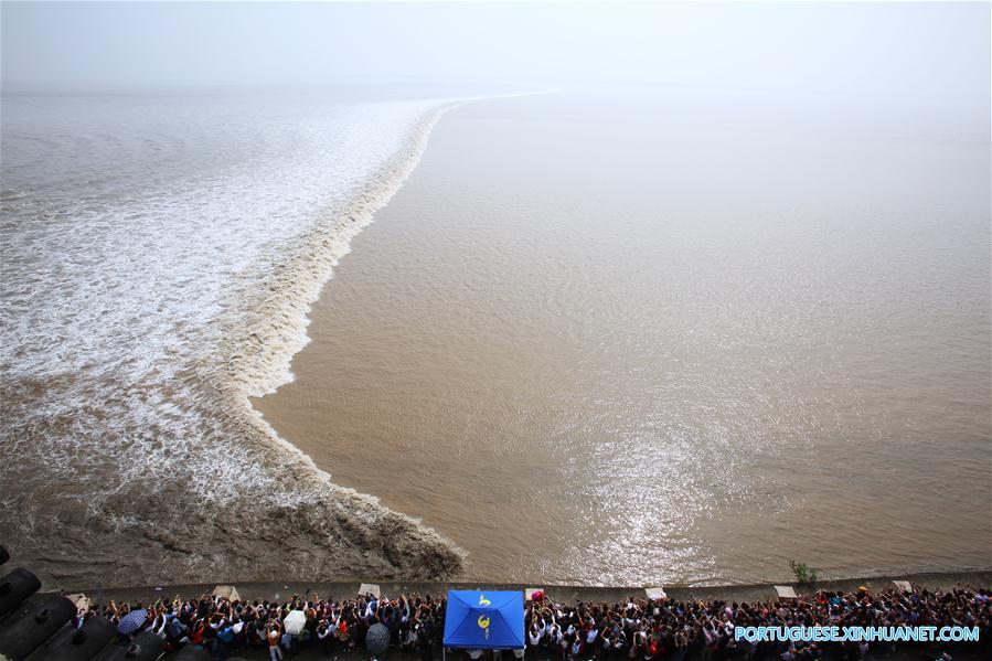 CHINA-ZHEJIANG-QIANTANG RIVER-TIDAL BORE(CN)