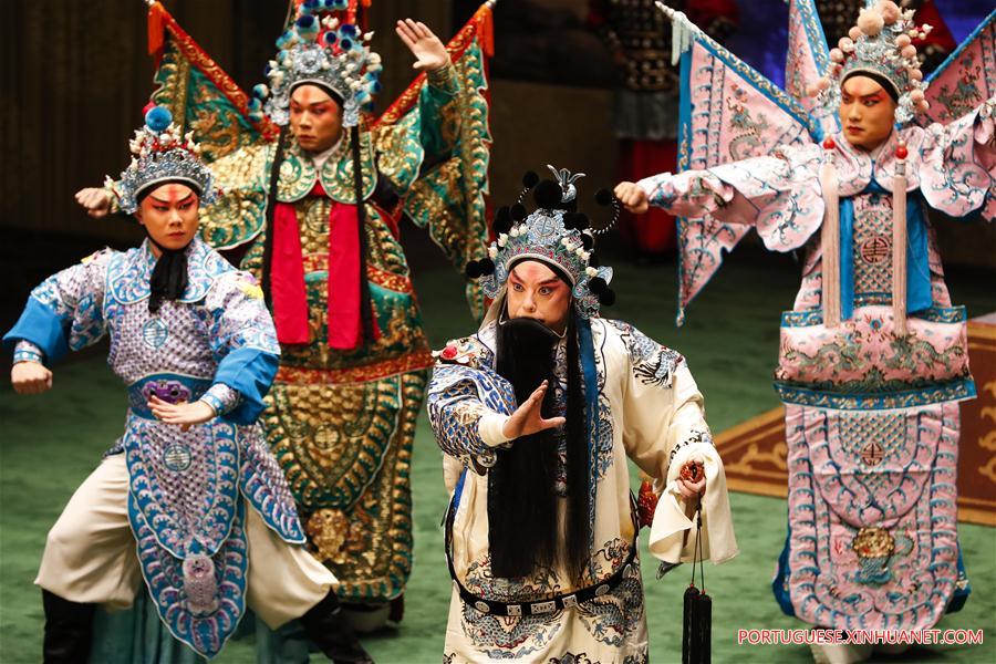 BRITAIN-LONDON-CHINA-PEKING OPERA PERFORMANCE