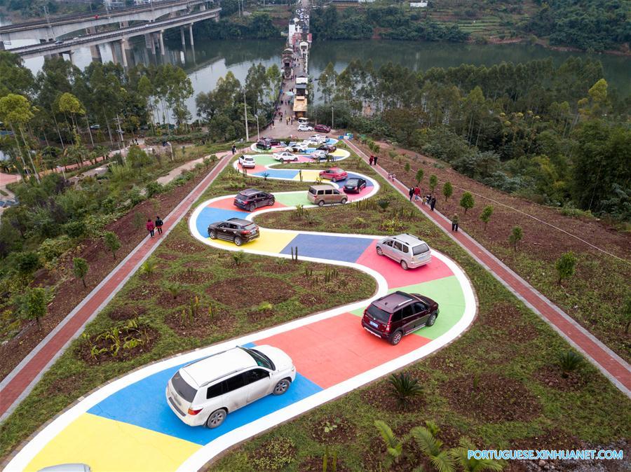 CHINA-CHONGQING-ROAD (CN)