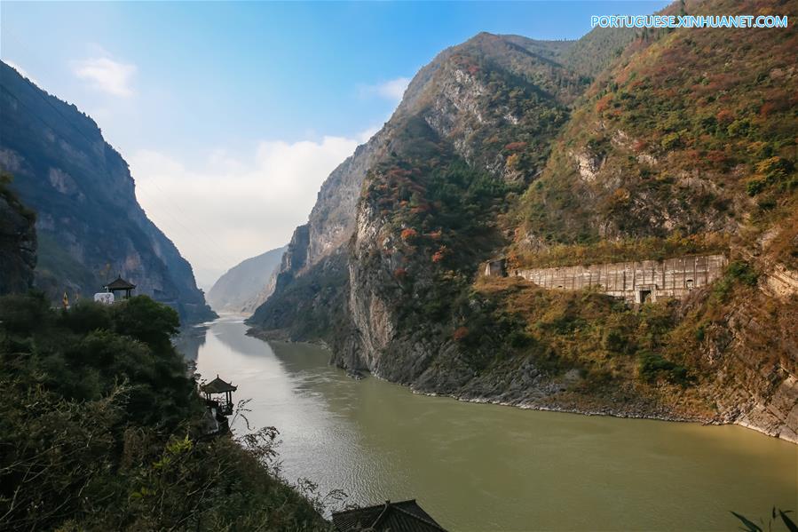 Resultado de imagem para ferrovia Xi’an-Chengdu