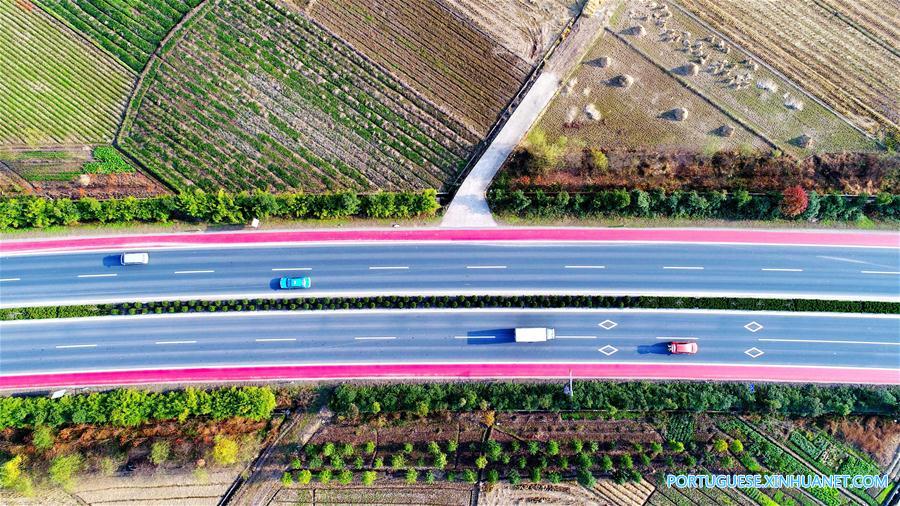 #CHINA-ZHEJIANG-COLORED ROAD (CN)