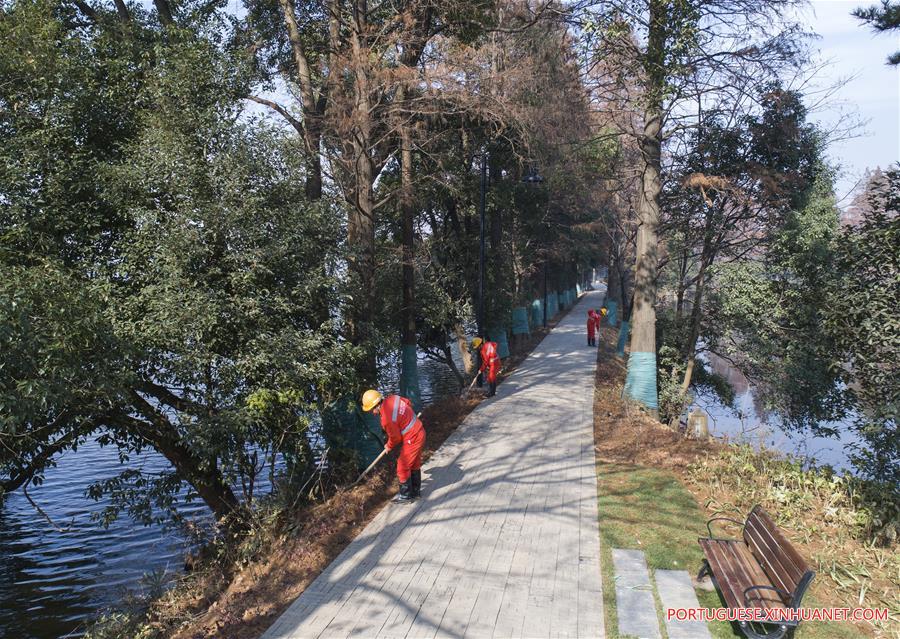 CHINA-HUBEI-WUHAN-EAST LAKE-GREENWAY (CN)