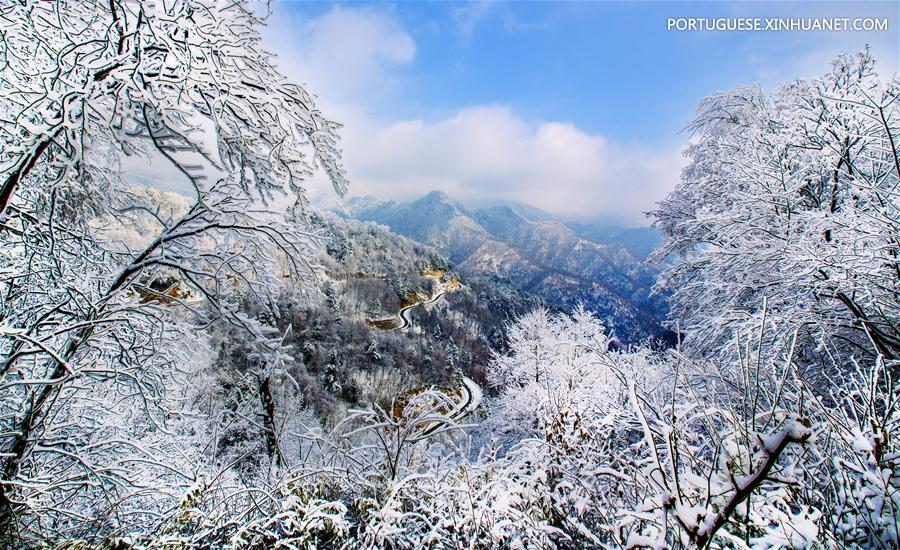 #CHINA-SHAANXI-ZIBAI MOUNTAIN-SNOWFALL (CN*)