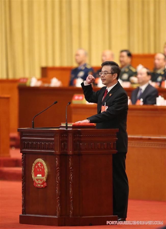 (TWO SESSIONS)CHINA-BEIJING-ZHOU QIANG-CONSTITUTION-OATH (CN)