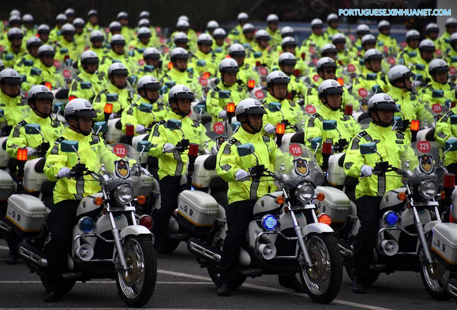 CHINA-QINGDAO-POLICE-MOTORCYCLE-HANDOVER (CN)